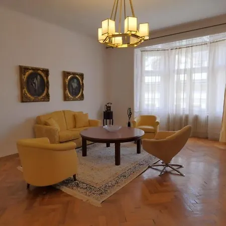 Velky 3i Apartman V Centre Mesta *