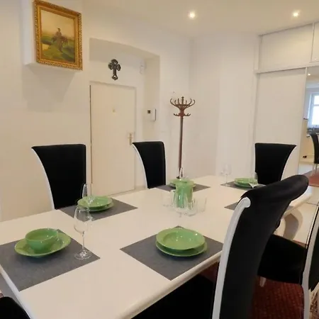 Velky 3i Apartman V Centre Mesta *