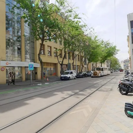 Velky 3i Apartman V Centre Mesta Appartamento *